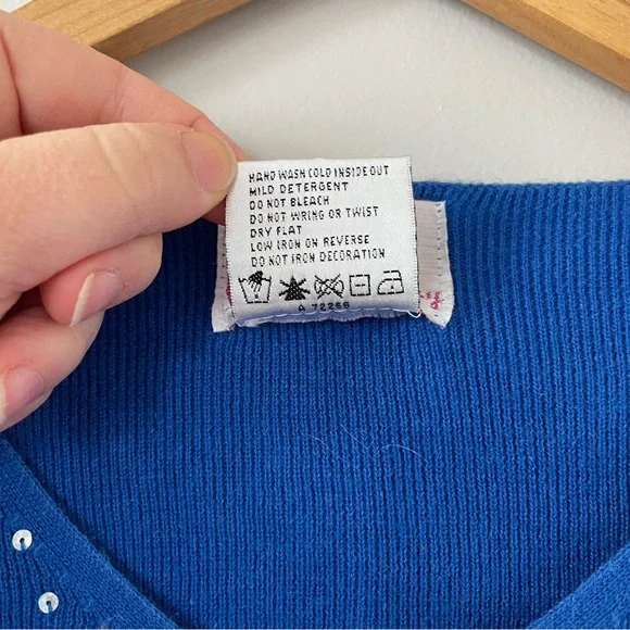 3/$20 Quacker Factory Blue Snowman Knit Top - Picture 7 of 10